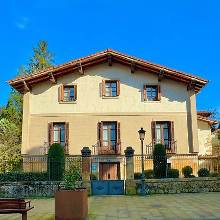 Hotel Konbenio Аморебієта-Ечано Екстер'єр фото
